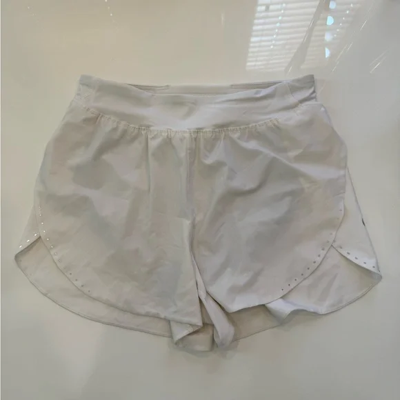 lululemon athletica 
Fast and Free Reflective High-Rise Classic-Fit Short 3" - Picture 2 of 5